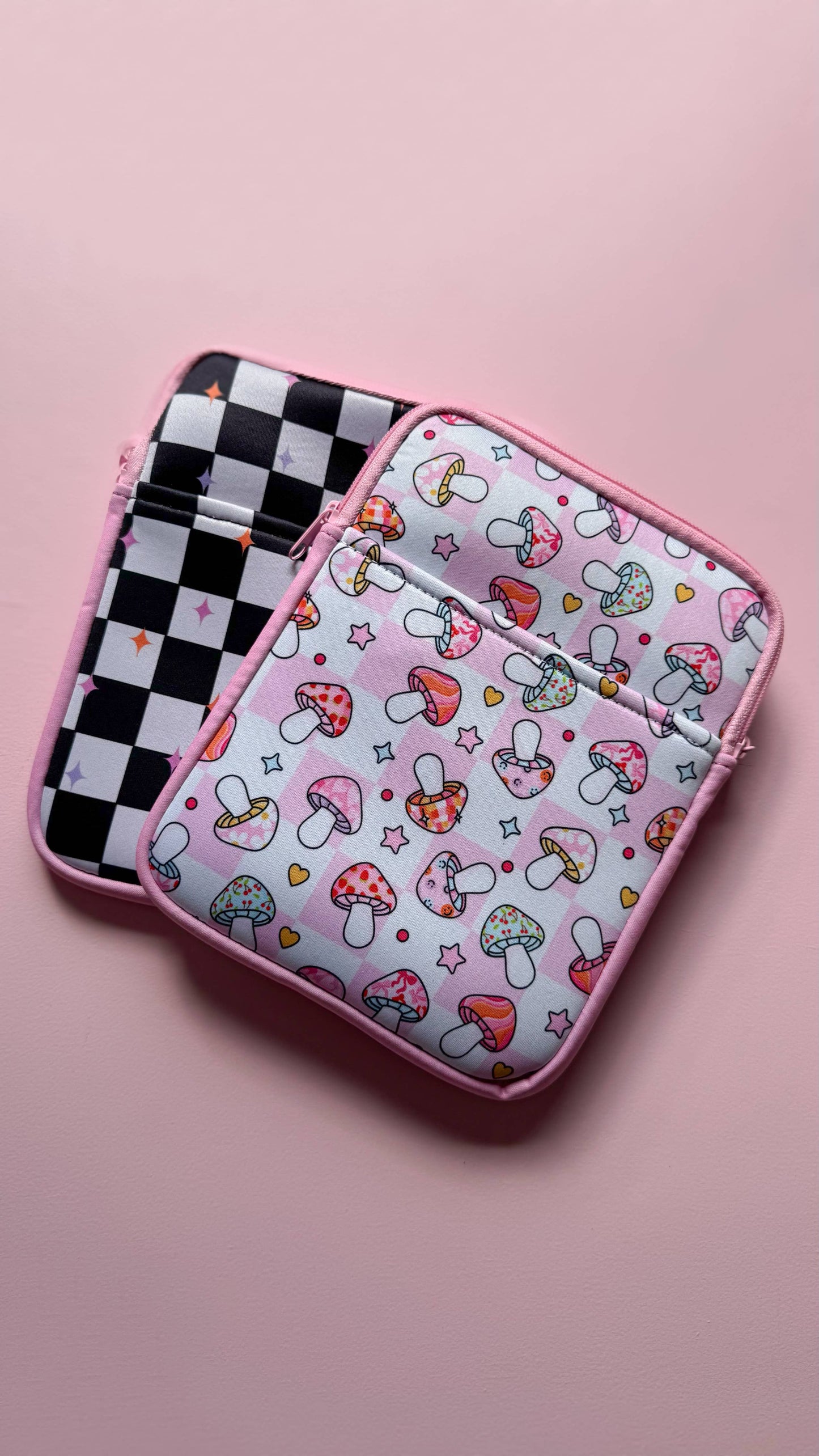 Checkered Kindle Sleeve/Book sleeves