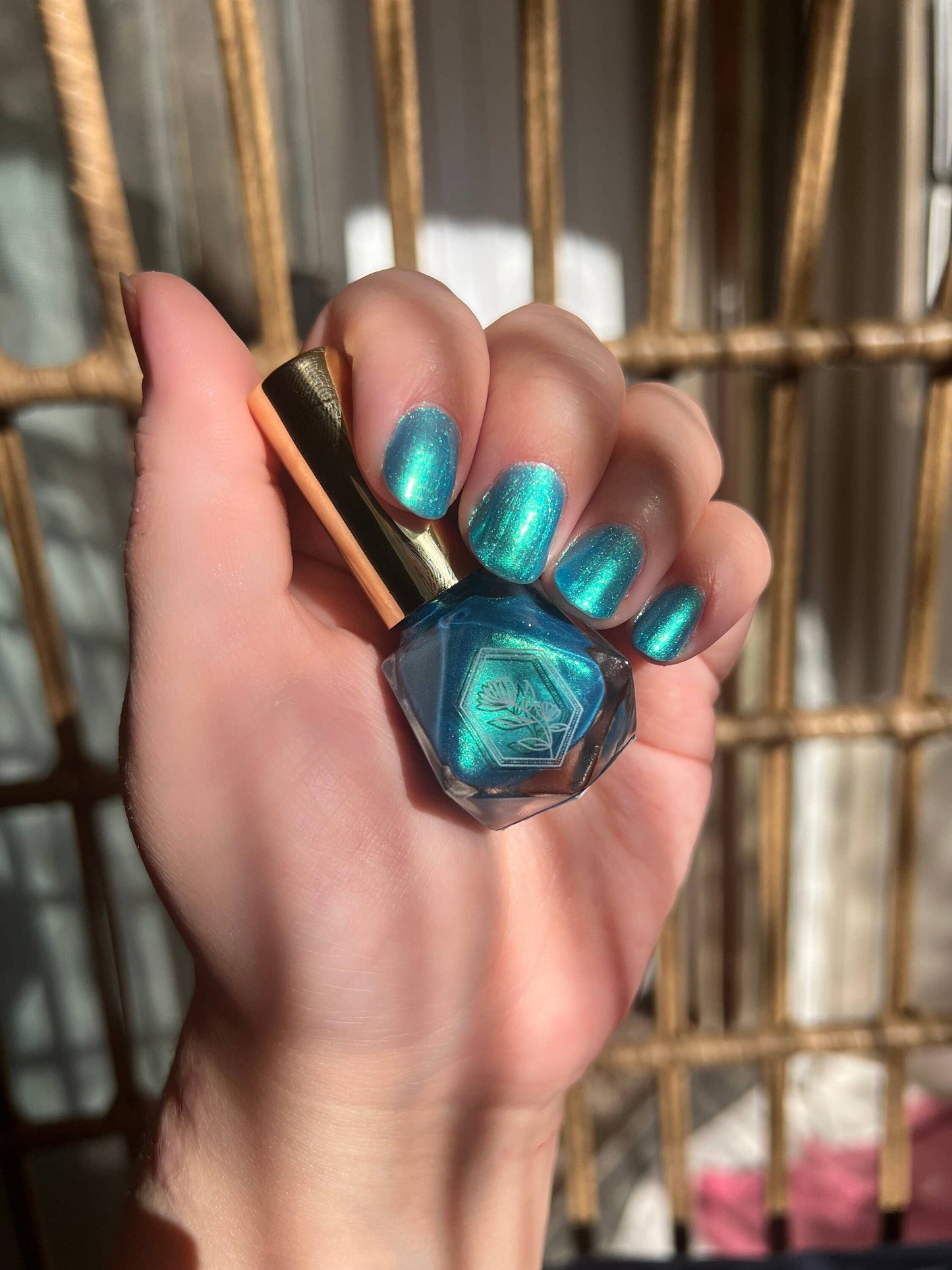 Tropical Dream - Vibrant Blue & Soft Green Shift Nail Polish