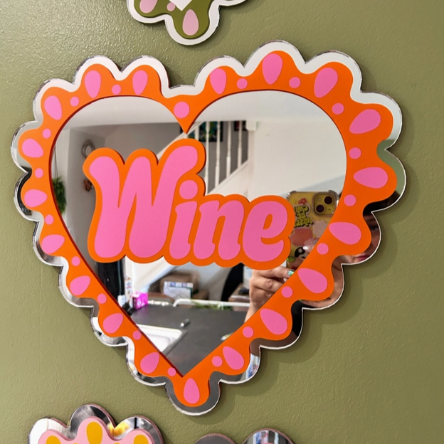 Large Frilly Wine Heart