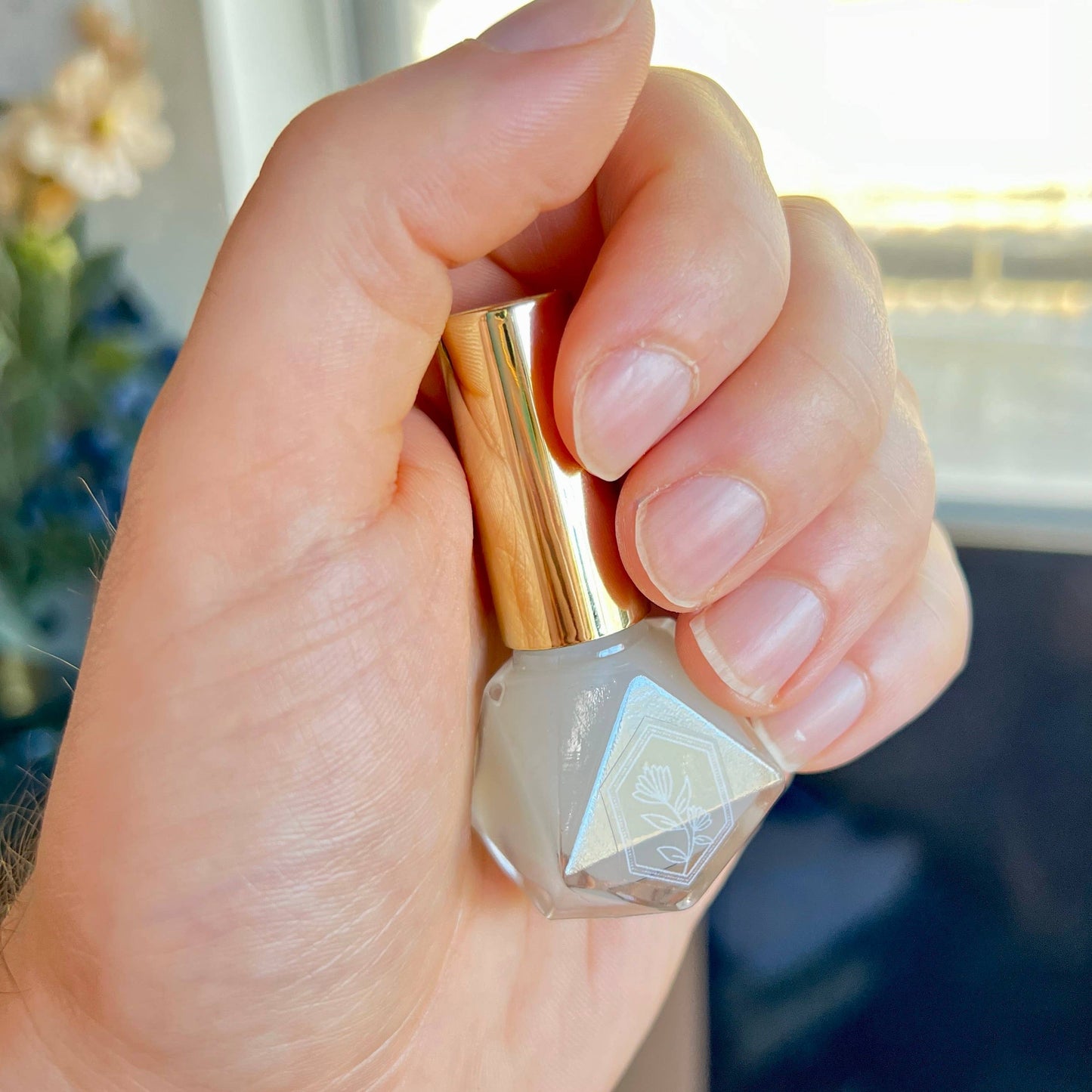 Invisible Restore & Nourish Nail Treatment - Nail Polish