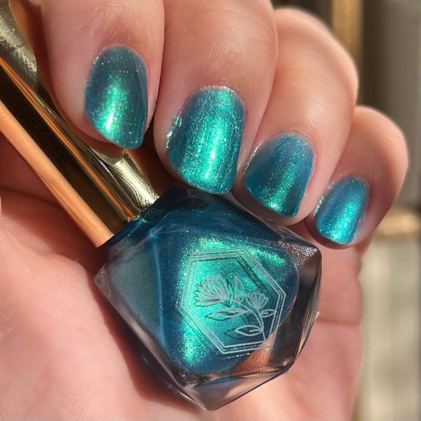Tropical Dream - Vibrant Blue & Soft Green Shift Nail Polish