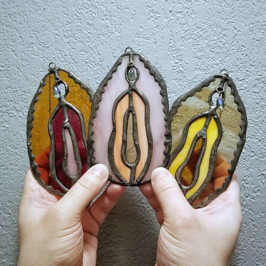 Stained glass - yoni