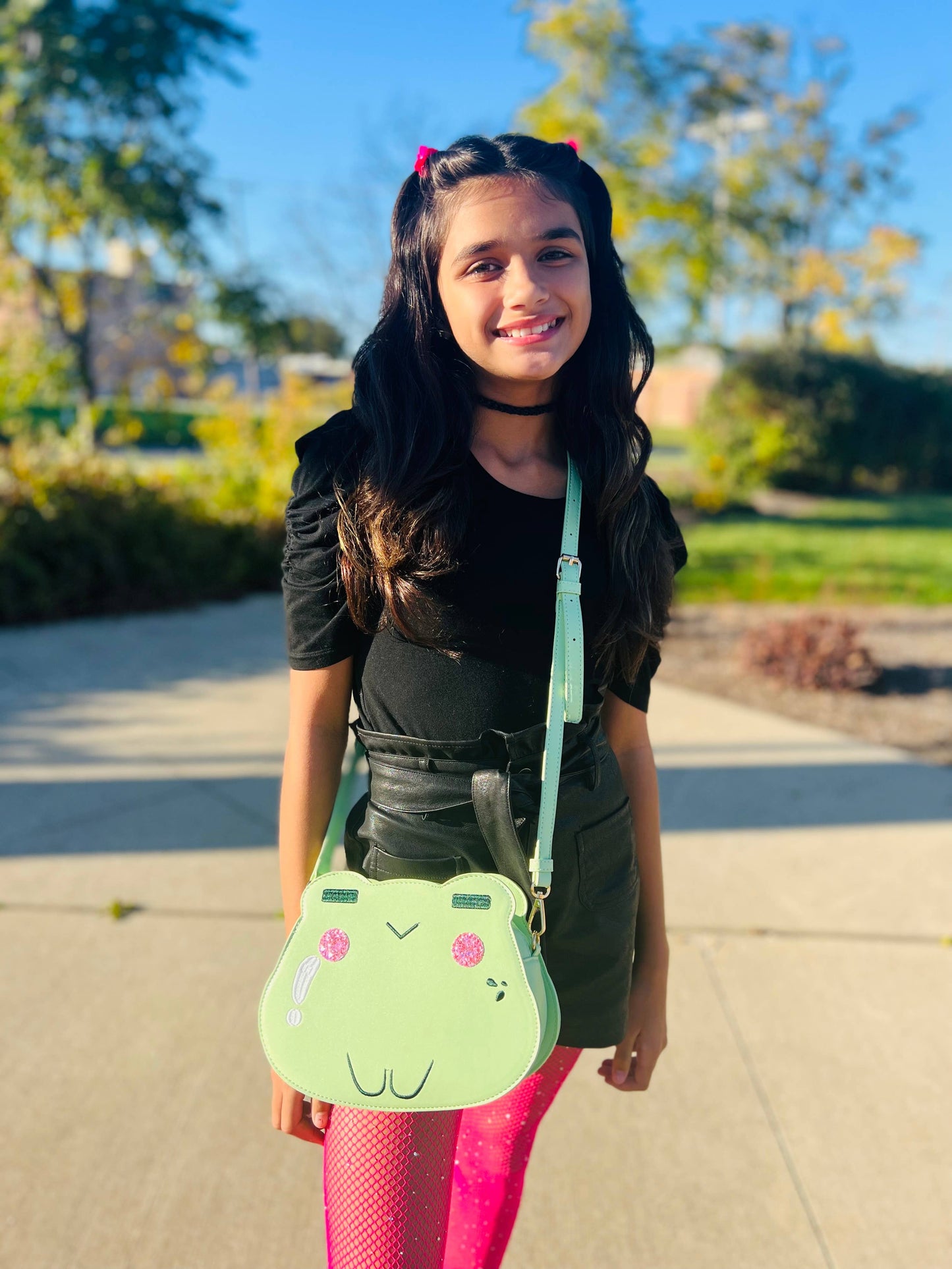 Handsome Frog Handbag