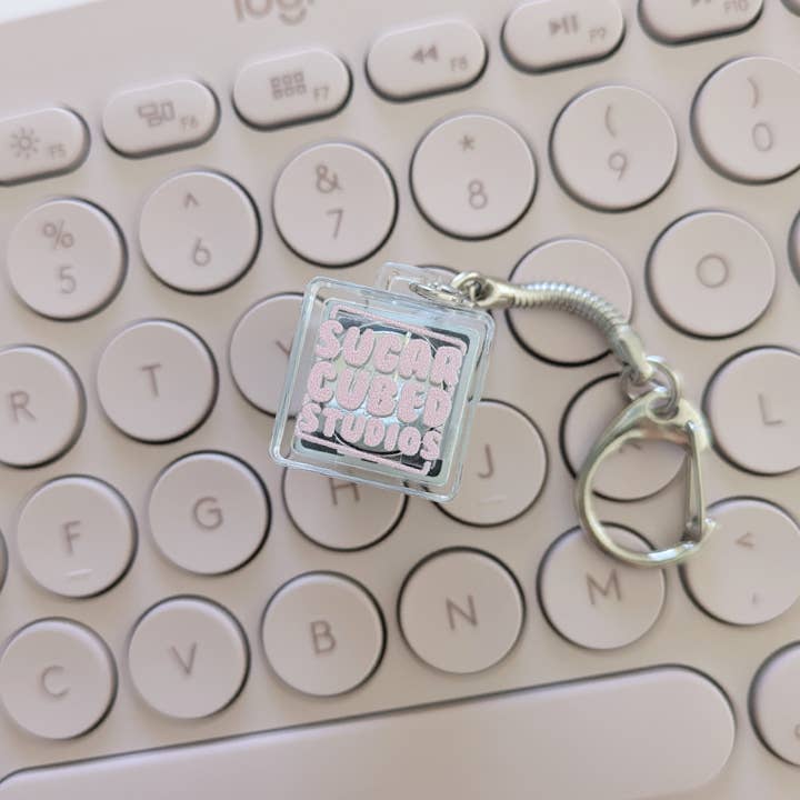 R Girly Pop Hunters - Fidget Keycap Keychain
