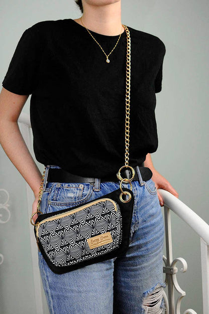 Black/White Geometric Print Lisa Convertible Crossbody Belt