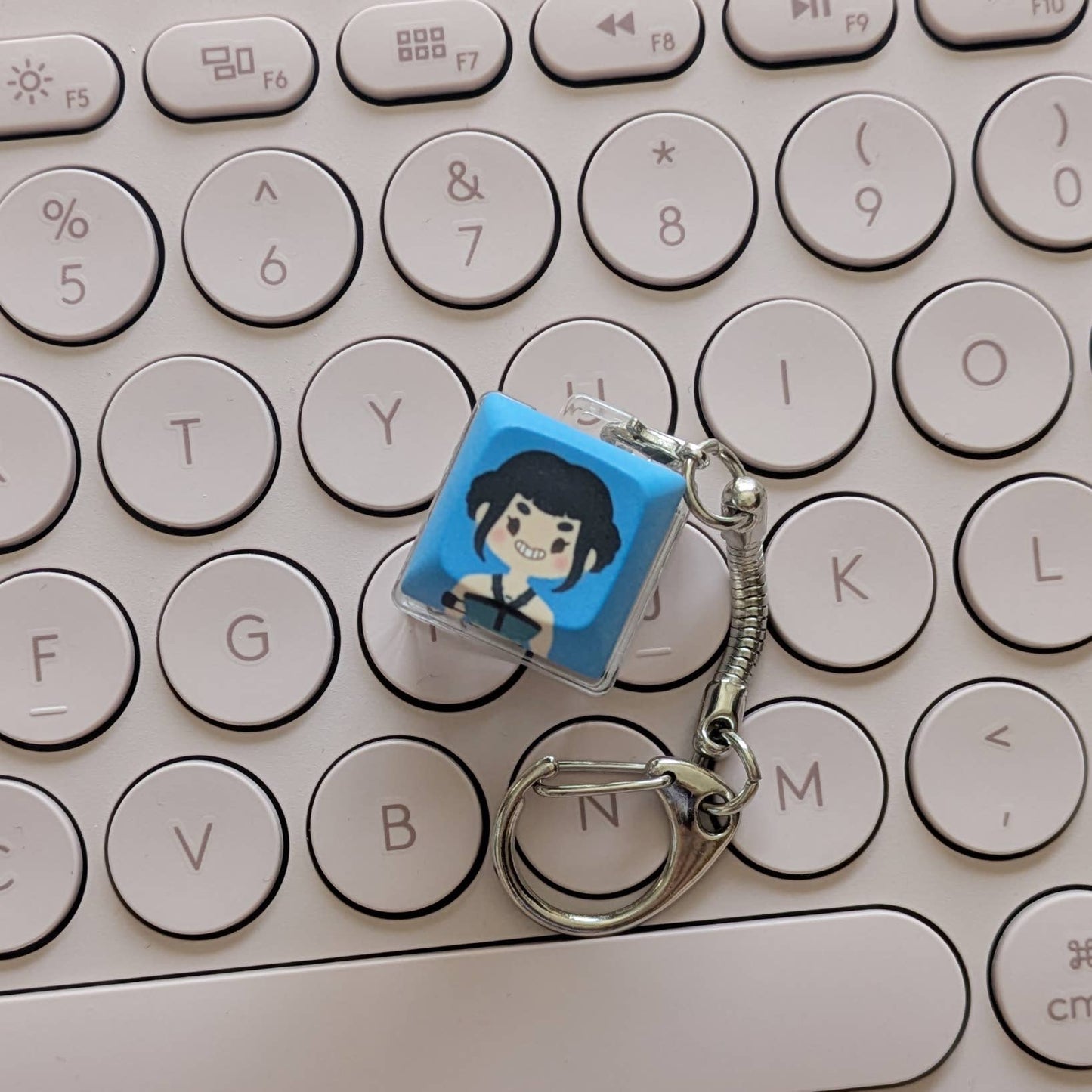 Z Girly Pop Hunters - Fidget Keycap Keychain